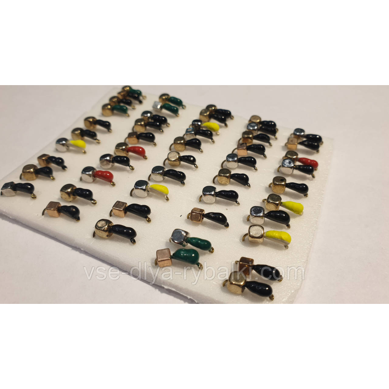 Мормишка ручна робота “гвоздекубик“ №1