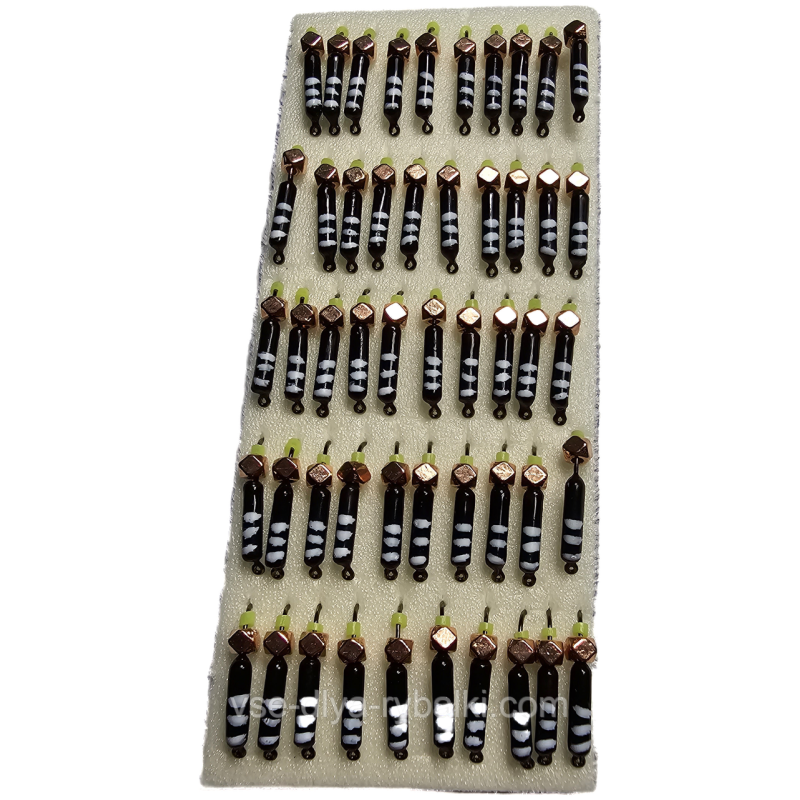 Мормишка вольфрамова чорна із білими смужками цвяхокубик мідь грань 0,5 г